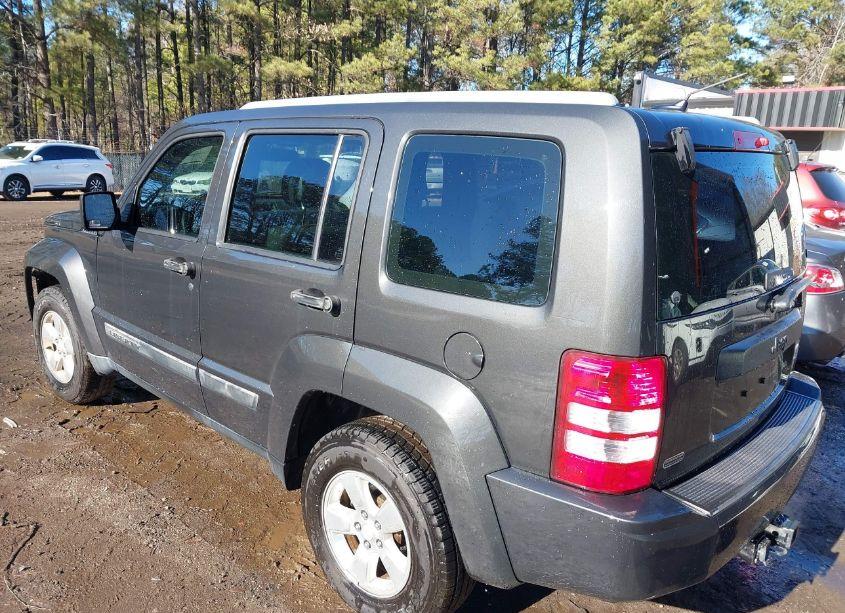 Photo 3 of 2011 Jeep Liberty SPORT (VIN 1J4PP2GK2BW594789)
