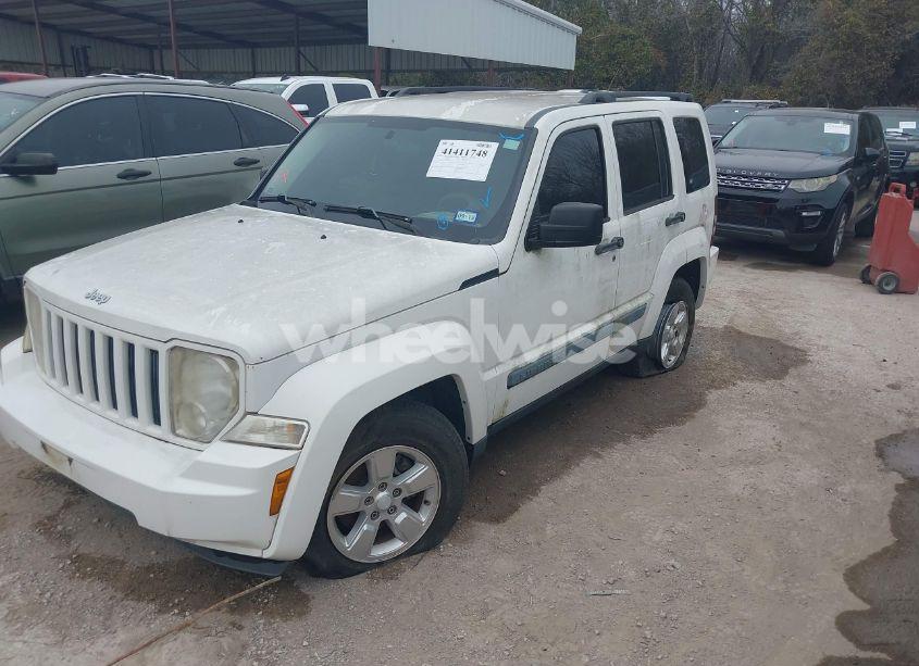 Photo 2 of 2010 Jeep Liberty SPORT (VIN 1J4PP2GK6AW107642)