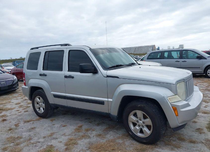 Photo 12 of 2010 Jeep Liberty SPORT (VIN 1J4PP2GK9AW181119)