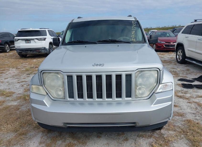 Photo 6 of 2010 Jeep Liberty SPORT (VIN 1J4PP2GK9AW181119)