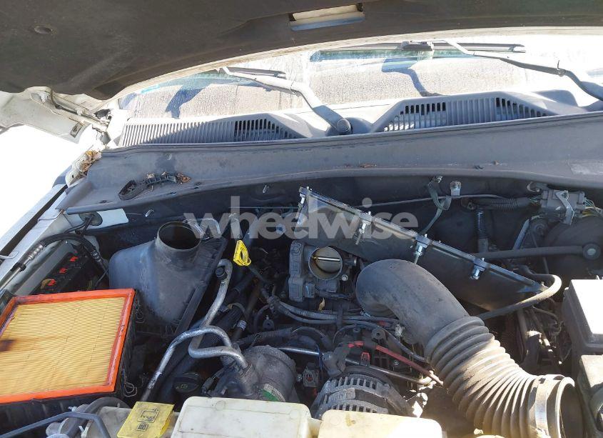 Photo 14 of 2010 Jeep Liberty LIMITED (VIN 1J4PP5GK1AW128982)