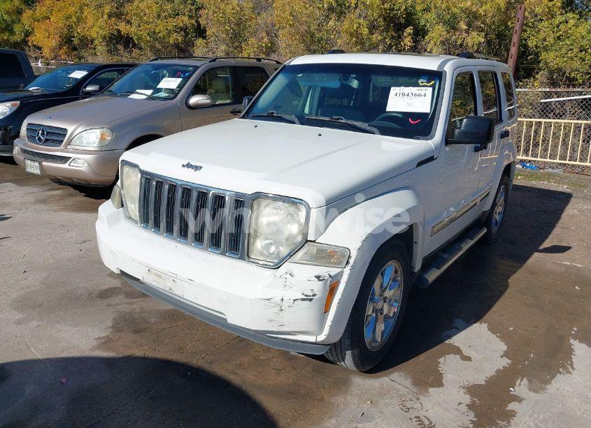 Photo 2 of 2010 Jeep Liberty LIMITED (VIN 1J4PP5GK8AW114366)