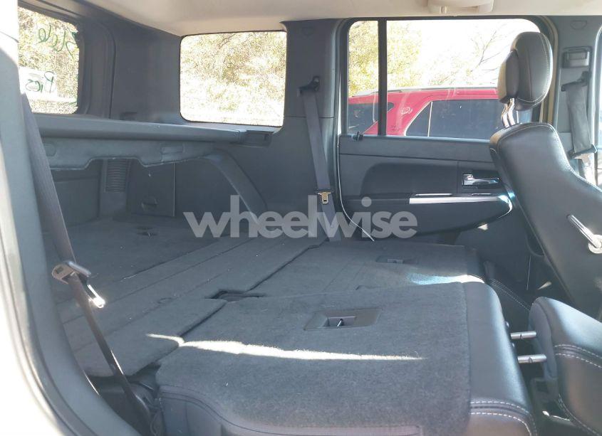 Photo 8 of 2010 Jeep Liberty LIMITED (VIN 1J4PP5GK8AW114366)