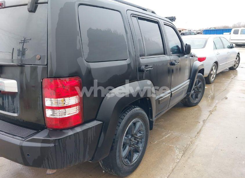 Photo 4 of 2010 Jeep Liberty LIMITED (VIN 1J4PP5GKXAW152178)