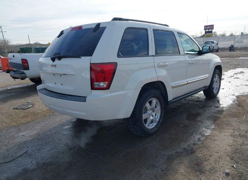 Photo 4 of 2010 Jeep Grand CHEROKEE LAREDO (VIN 1J4PR4GK0AC125125)
