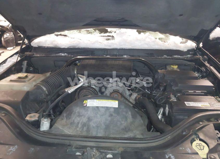 Photo 10 of 2010 Jeep Grand CHEROKEE LAREDO (VIN 1J4PR4GK1AC117342)