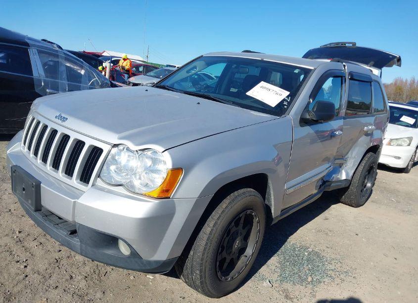 Photo 2 of 2010 Jeep Grand CHEROKEE LAREDO (VIN 1J4PR4GK1AC137879)