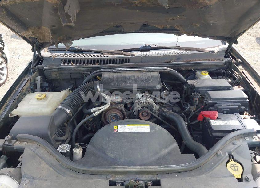 Photo 10 of 2010 Jeep Grand CHEROKEE LAREDO (VIN 1J4PR4GK4AC154644)