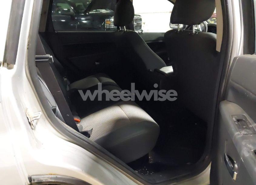 Photo 8 of 2010 Jeep Grand CHEROKEE LAREDO (VIN 1J4PR4GK5AC100267)