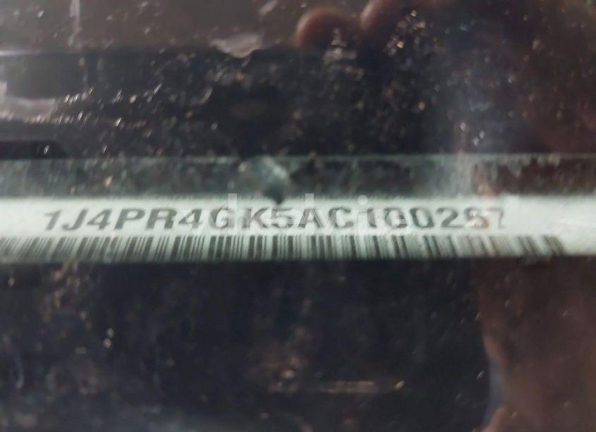 Photo 9 of 2010 Jeep Grand CHEROKEE LAREDO (VIN 1J4PR4GK5AC100267)