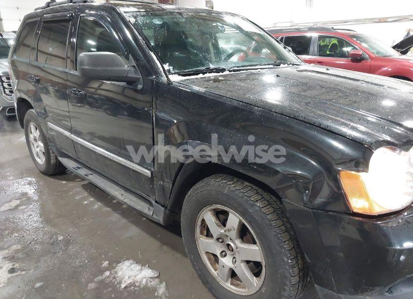 Photo 14 of 2010 Jeep Grand CHEROKEE LAREDO (VIN 1J4PR4GK5AC128599)