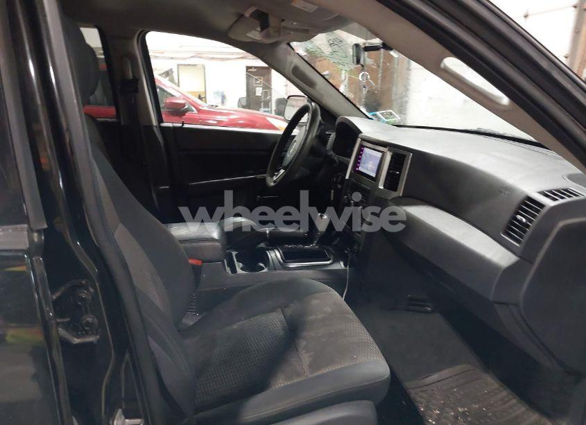 Photo 5 of 2010 Jeep Grand CHEROKEE LAREDO (VIN 1J4PR4GK5AC128599)