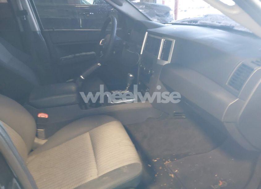 Photo 5 of 2010 Jeep Grand CHEROKEE LAREDO (VIN 1J4PR4GK5AC134516)