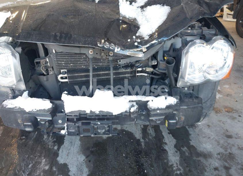 Photo 6 of 2010 Jeep Grand CHEROKEE LAREDO (VIN 1J4PR4GK5AC134516)