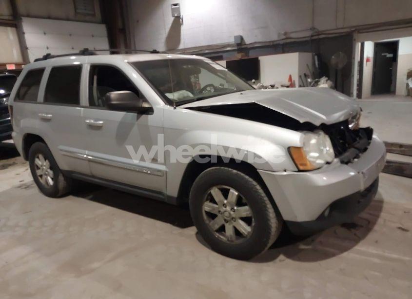 2010 Jeep Grand CHEROKEE LAREDO (VIN 1J4PR4GK6AC125226) main photo