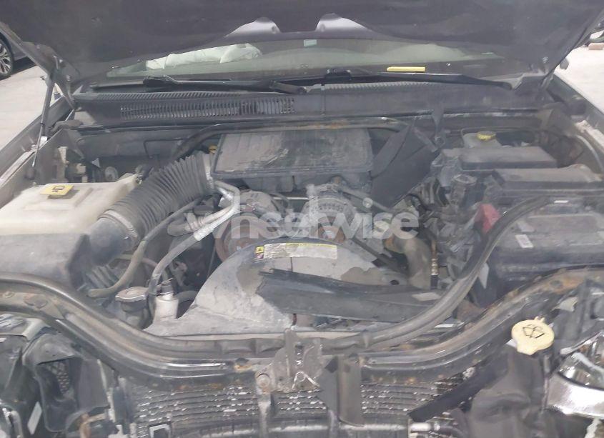 Photo 10 of 2010 Jeep Grand CHEROKEE LAREDO (VIN 1J4PR4GK6AC125226)