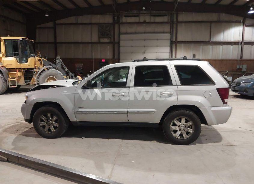 Photo 14 of 2010 Jeep Grand CHEROKEE LAREDO (VIN 1J4PR4GK6AC125226)