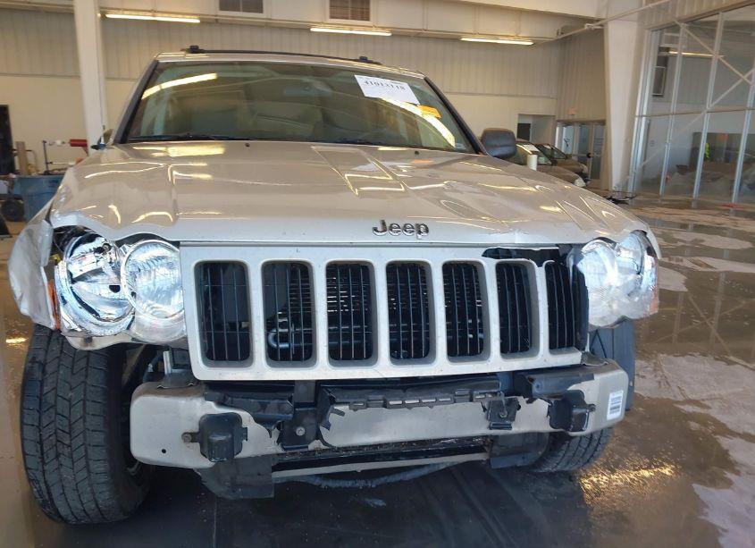 Photo 13 of 2010 Jeep Grand CHEROKEE LAREDO (VIN 1J4PR4GK6AC131012)