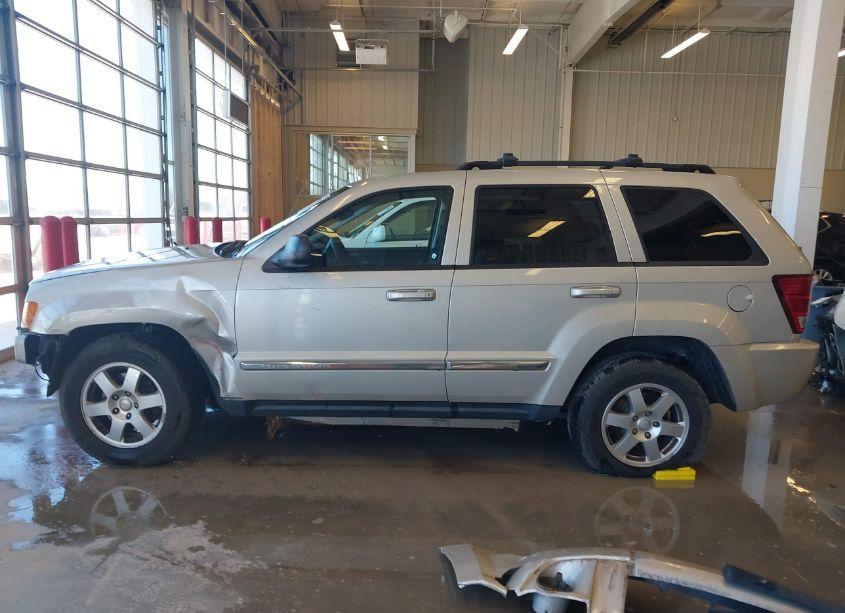 Photo 15 of 2010 Jeep Grand CHEROKEE LAREDO (VIN 1J4PR4GK6AC131012)
