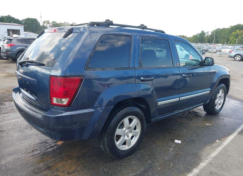 Photo 4 of 2010 Jeep Grand CHEROKEE LAREDO (VIN 1J4PR4GK8AC105804)
