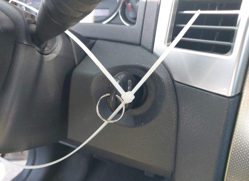 Photo 11 of 2010 Jeep Grand CHEROKEE LAREDO (VIN 1J4PS4GK1AC121704)