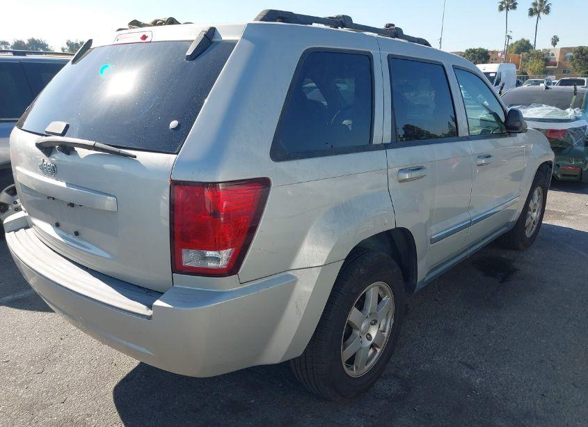 Photo 4 of 2010 Jeep Grand CHEROKEE LAREDO (VIN 1J4PS4GK1AC121704)