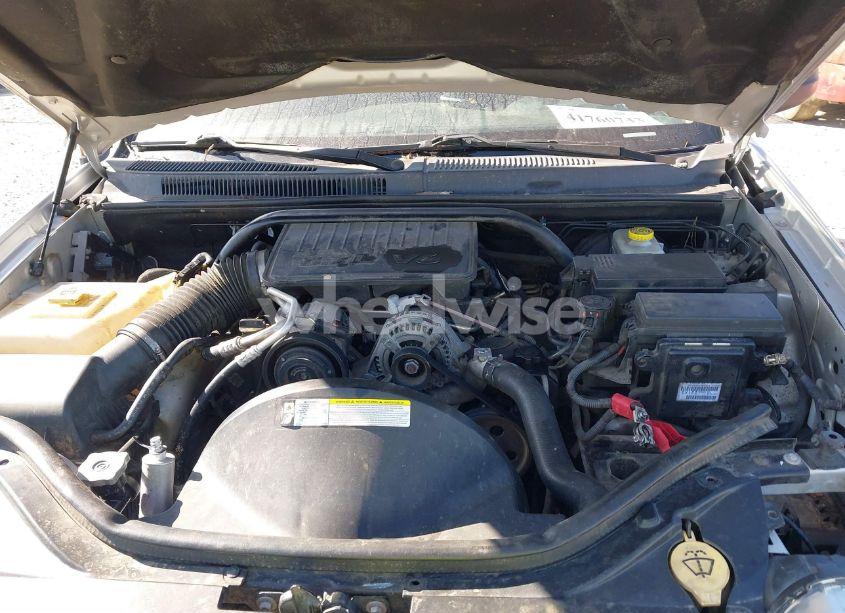 Photo 10 of 2010 Jeep Grand CHEROKEE LAREDO (VIN 1J4PS4GKXAC103153)