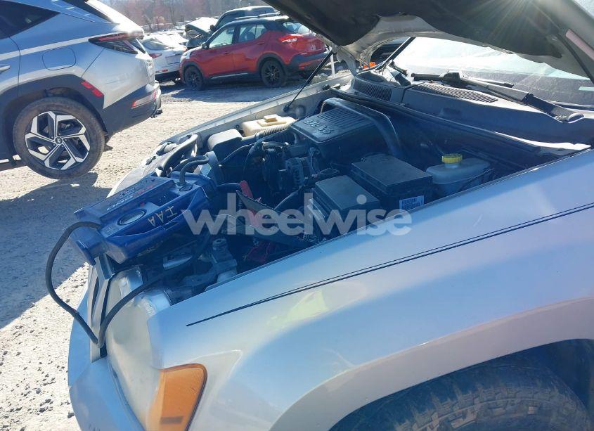 Photo 6 of 2010 Jeep Grand CHEROKEE LAREDO (VIN 1J4PS4GKXAC103153)