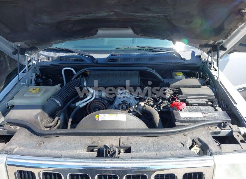 Photo 10 of 2010 Jeep Commander SPORT (VIN 1J4RG4GK2AC105232)