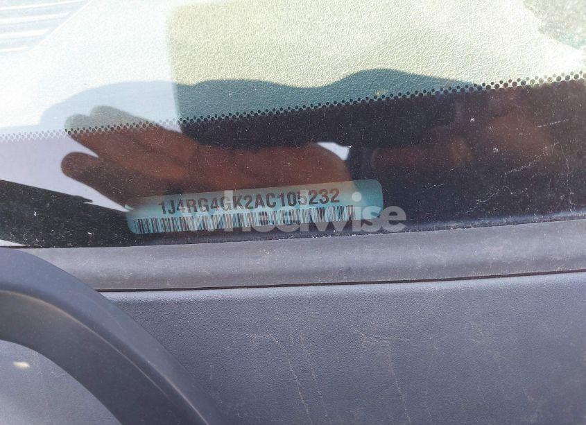 Photo 9 of 2010 Jeep Commander SPORT (VIN 1J4RG4GK2AC105232)