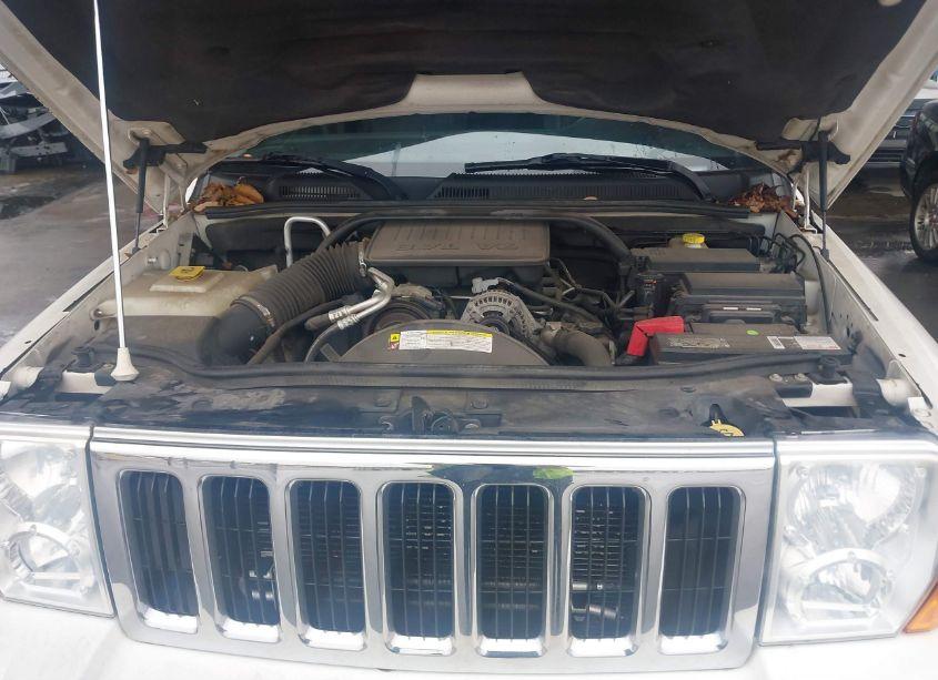 Photo 10 of 2010 Jeep Commander SPORT (VIN 1J4RG4GK4AC113624)