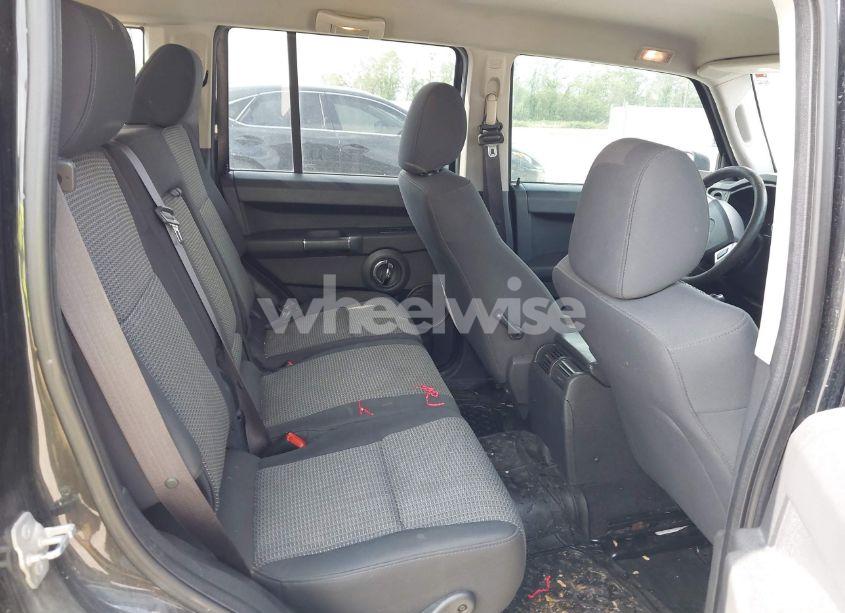 Photo 8 of 2010 Jeep Commander SPORT (VIN 1J4RG4GK6AC122390)