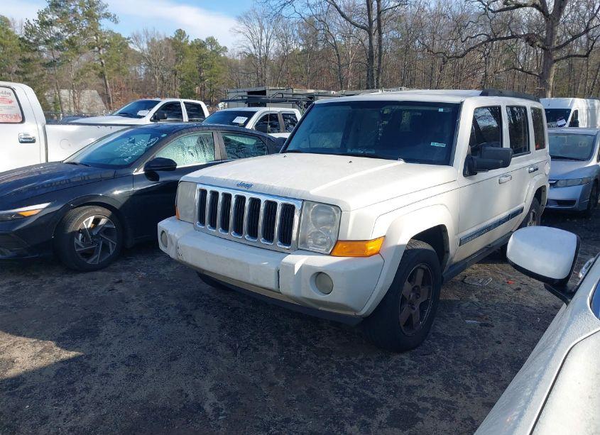 Photo 2 of 2010 Jeep Commander SPORT (VIN 1J4RH4GK1AC122505)