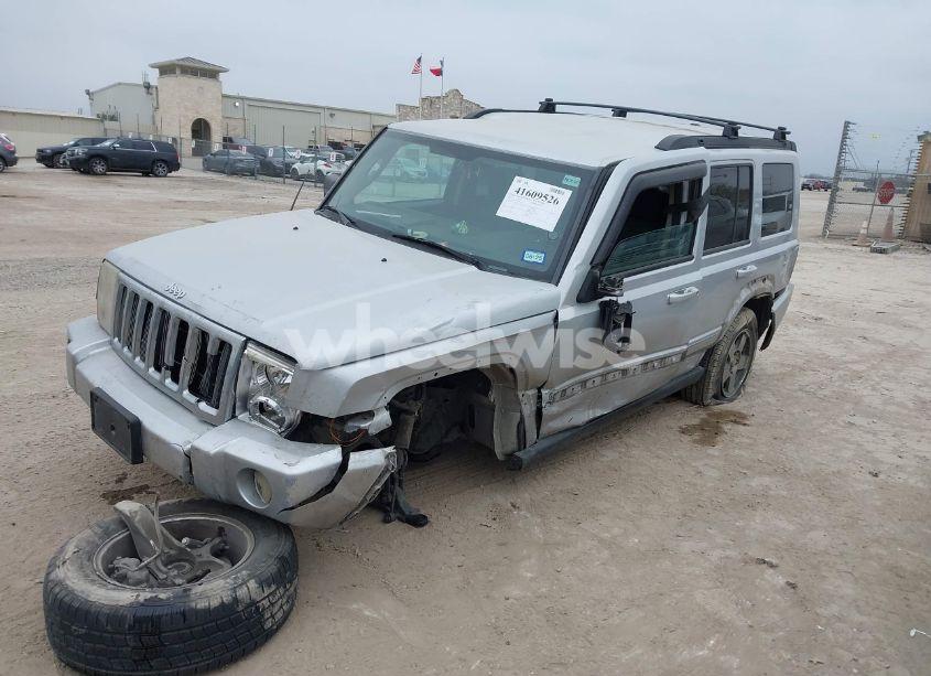 Photo 2 of 2010 Jeep Commander SPORT (VIN 1J4RH4GK8AC157378)