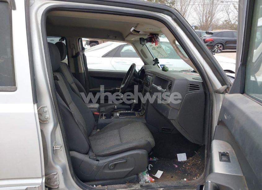 Photo 5 of 2010 Jeep Commander SPORT (VIN 1J4RH4GK8AC157378)