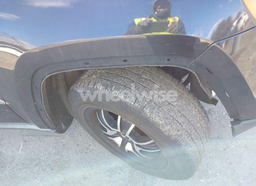 Photo 18 of 2011 Jeep Grand CHEROKEE LAREDO (VIN 1J4RR4GG0BC517737)