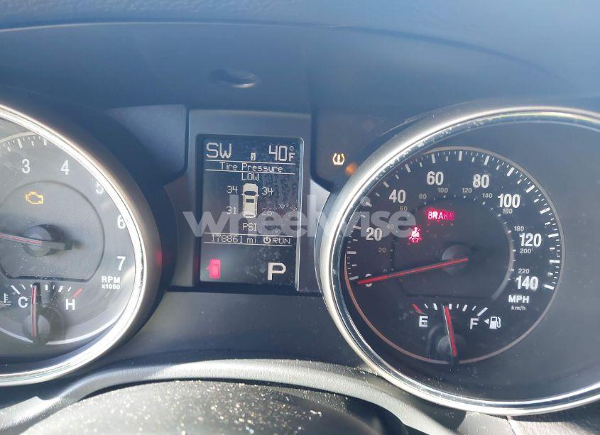 Photo 7 of 2011 Jeep Grand CHEROKEE LAREDO (VIN 1J4RR4GG0BC528513)