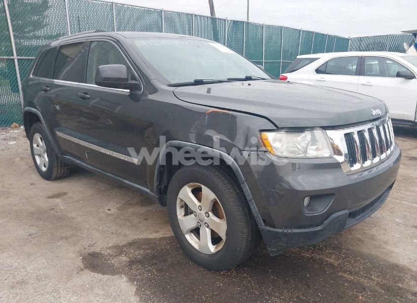 2011 Jeep Grand CHEROKEE LAREDO (VIN 1J4RR4GG0BC529533) main photo