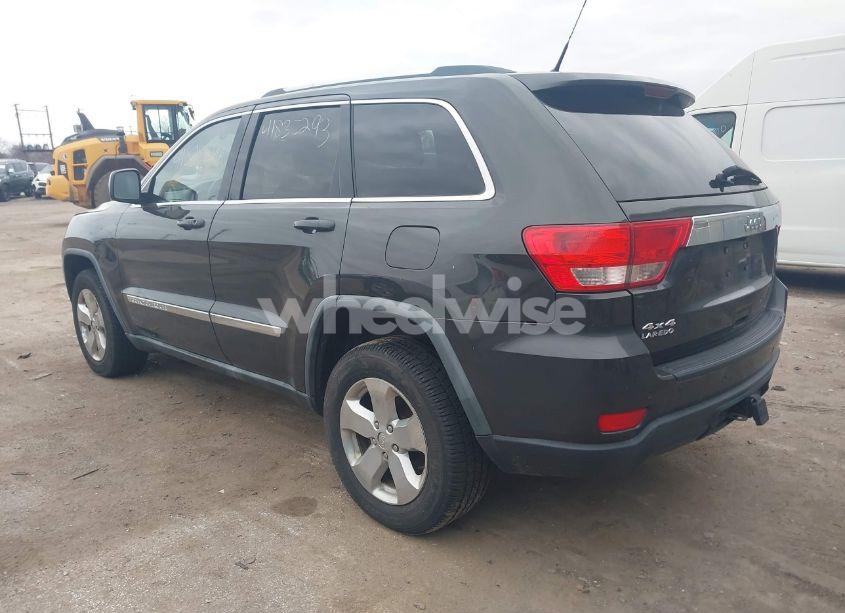 Photo 3 of 2011 Jeep Grand CHEROKEE LAREDO (VIN 1J4RR4GG0BC529533)