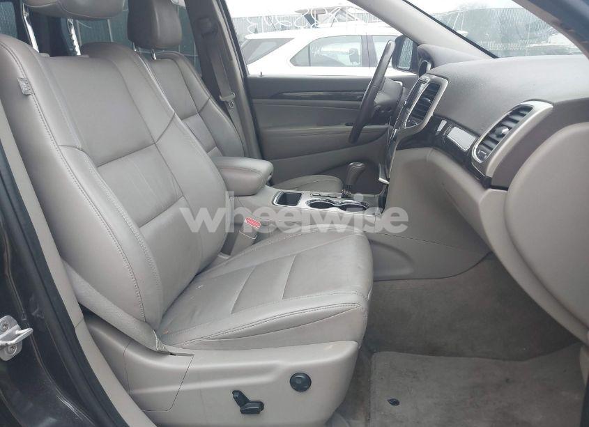 Photo 5 of 2011 Jeep Grand CHEROKEE LAREDO (VIN 1J4RR4GG0BC529533)