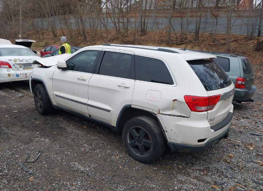 Photo 3 of 2011 Jeep Grand CHEROKEE LAREDO (VIN 1J4RR4GG0BC529564)