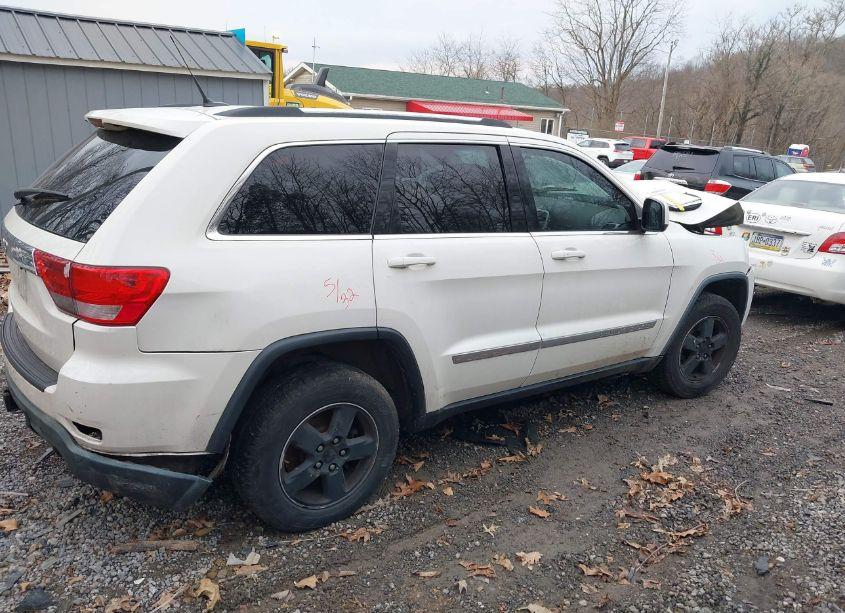 Photo 4 of 2011 Jeep Grand CHEROKEE LAREDO (VIN 1J4RR4GG0BC529564)