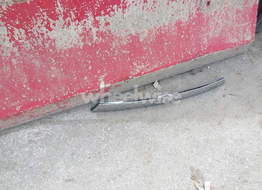 Photo 12 of 2011 Jeep Grand CHEROKEE LAREDO (VIN 1J4RR4GG0BC546669)