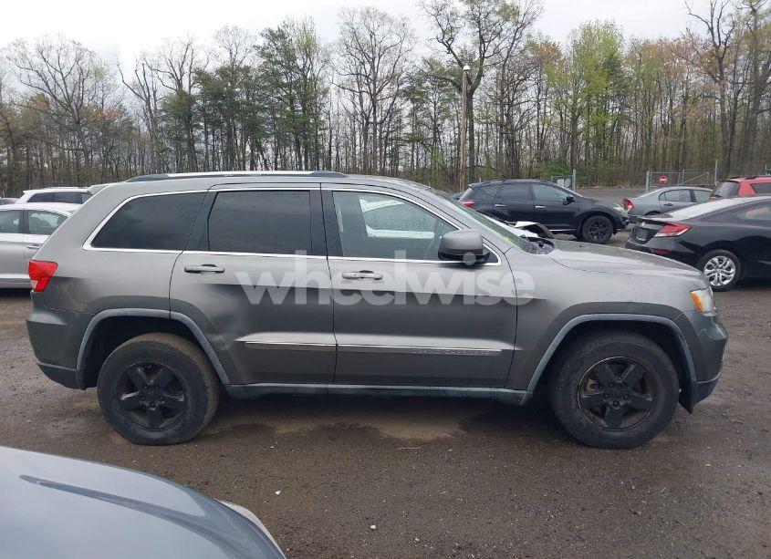 Photo 13 of 2011 Jeep Grand CHEROKEE LAREDO (VIN 1J4RR4GG0BC608989)