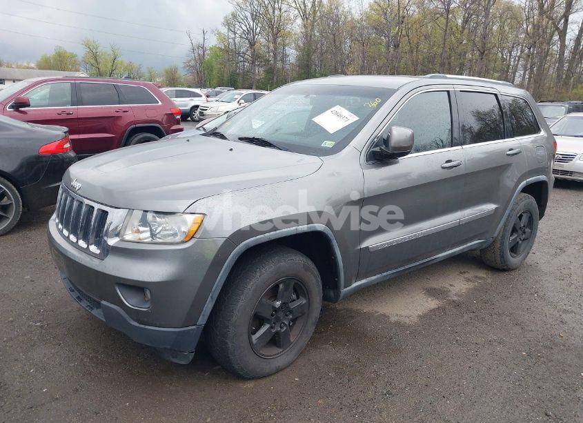 Photo 2 of 2011 Jeep Grand CHEROKEE LAREDO (VIN 1J4RR4GG0BC608989)