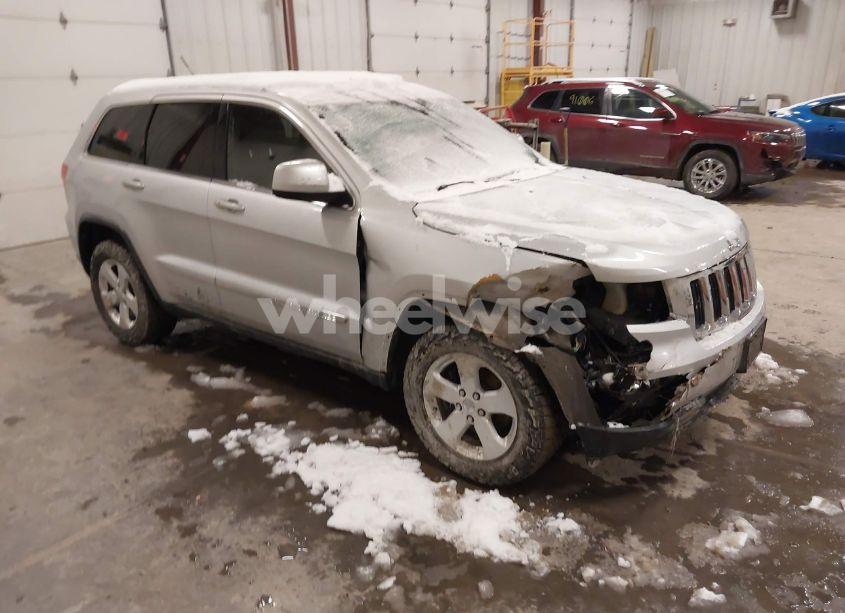 2011 Jeep Grand CHEROKEE LAREDO (VIN 1J4RR4GG0BC642110) main photo