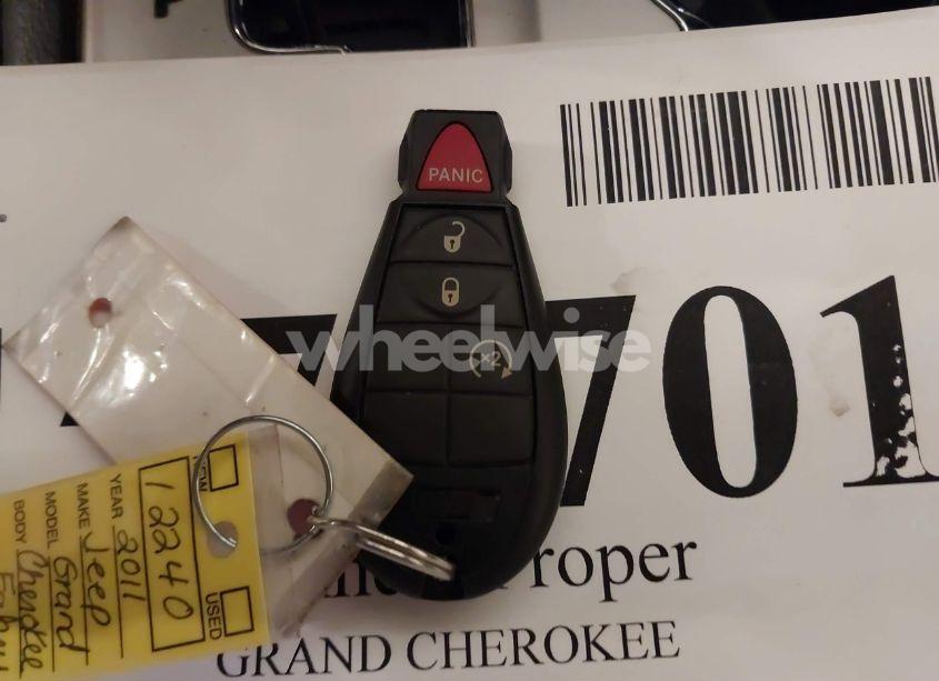 Photo 11 of 2011 Jeep Grand CHEROKEE LAREDO (VIN 1J4RR4GG0BC642110)