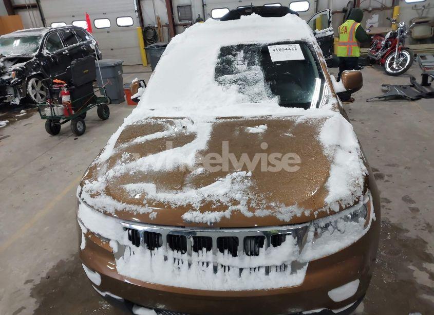 Photo 12 of 2011 Jeep Grand CHEROKEE LAREDO (VIN 1J4RR4GG0BC646108)