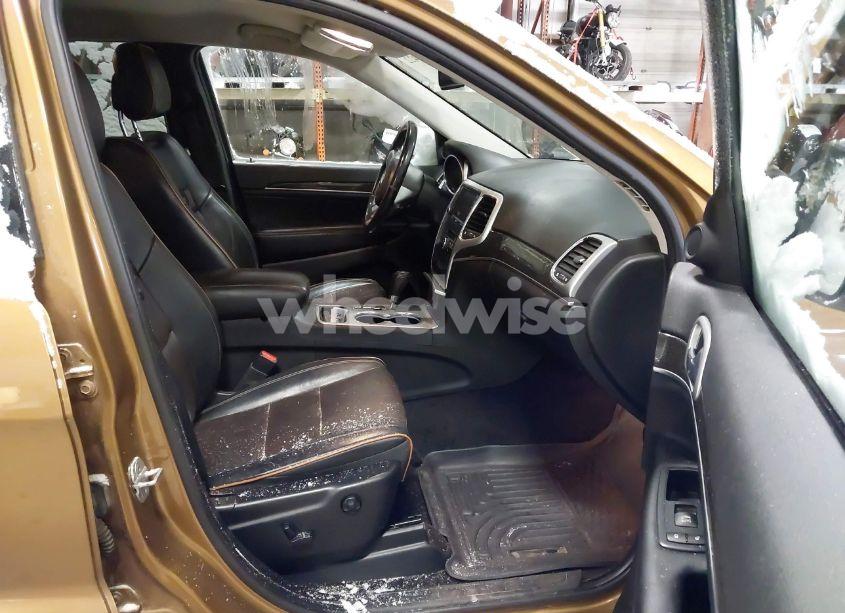 Photo 5 of 2011 Jeep Grand CHEROKEE LAREDO (VIN 1J4RR4GG0BC646108)