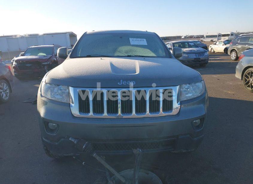 Photo 12 of 2011 Jeep Grand CHEROKEE LAREDO (VIN 1J4RR4GG0BC677777)